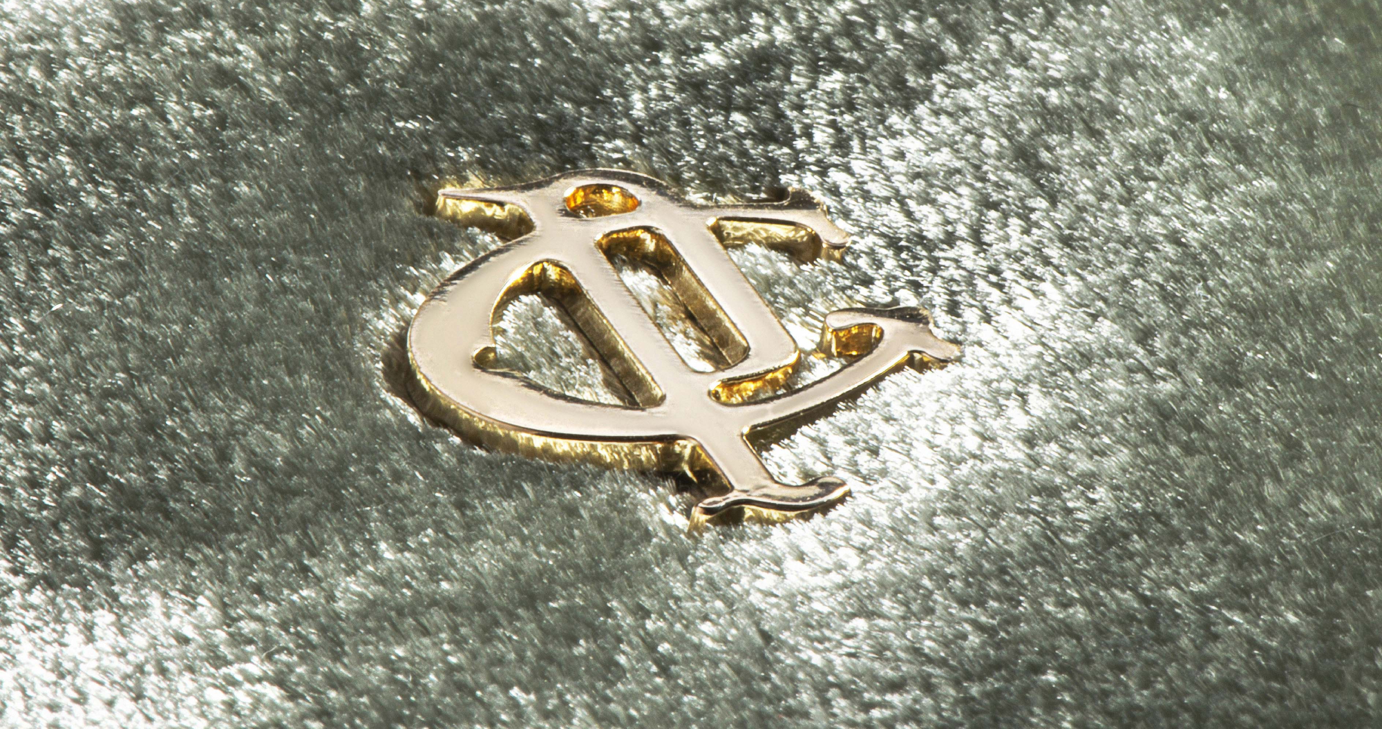 <i>Metal</i> Logo